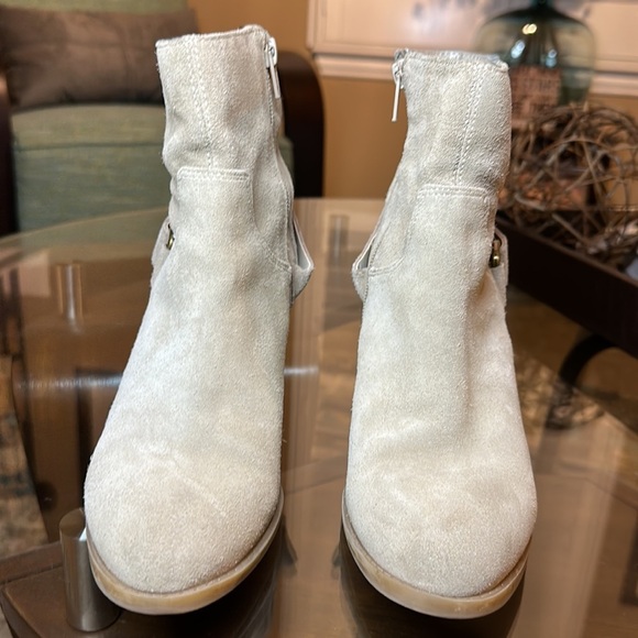 Women’s Nine West Booties in Tan‎ size 7.5 - Picture 6 of 9